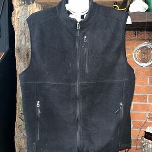 Gander Mountain Men's Black Zip-Up Vest
